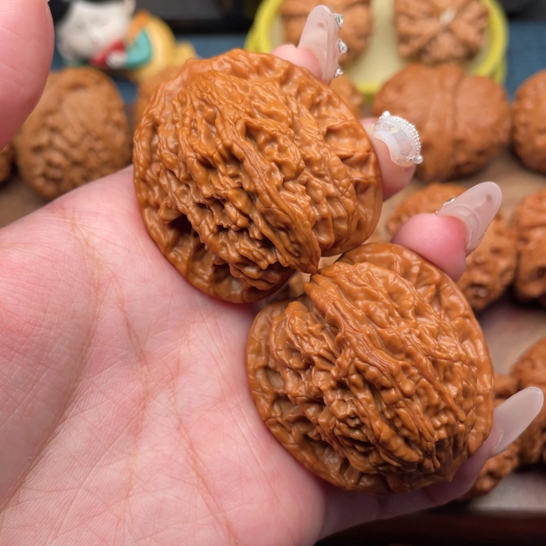 把件文玩核桃全品，红皮山地虎头42