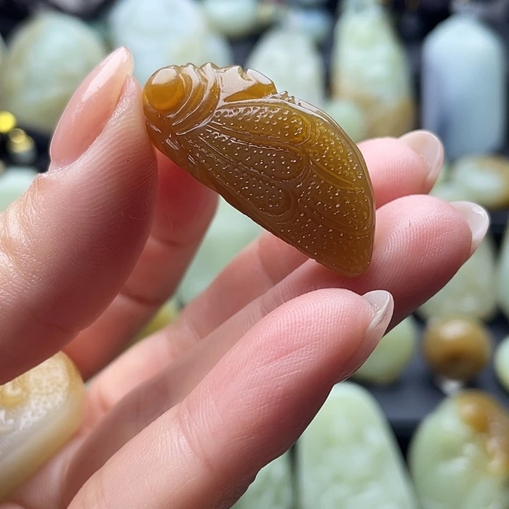 和田玉（糖玉）未镶嵌颈饰