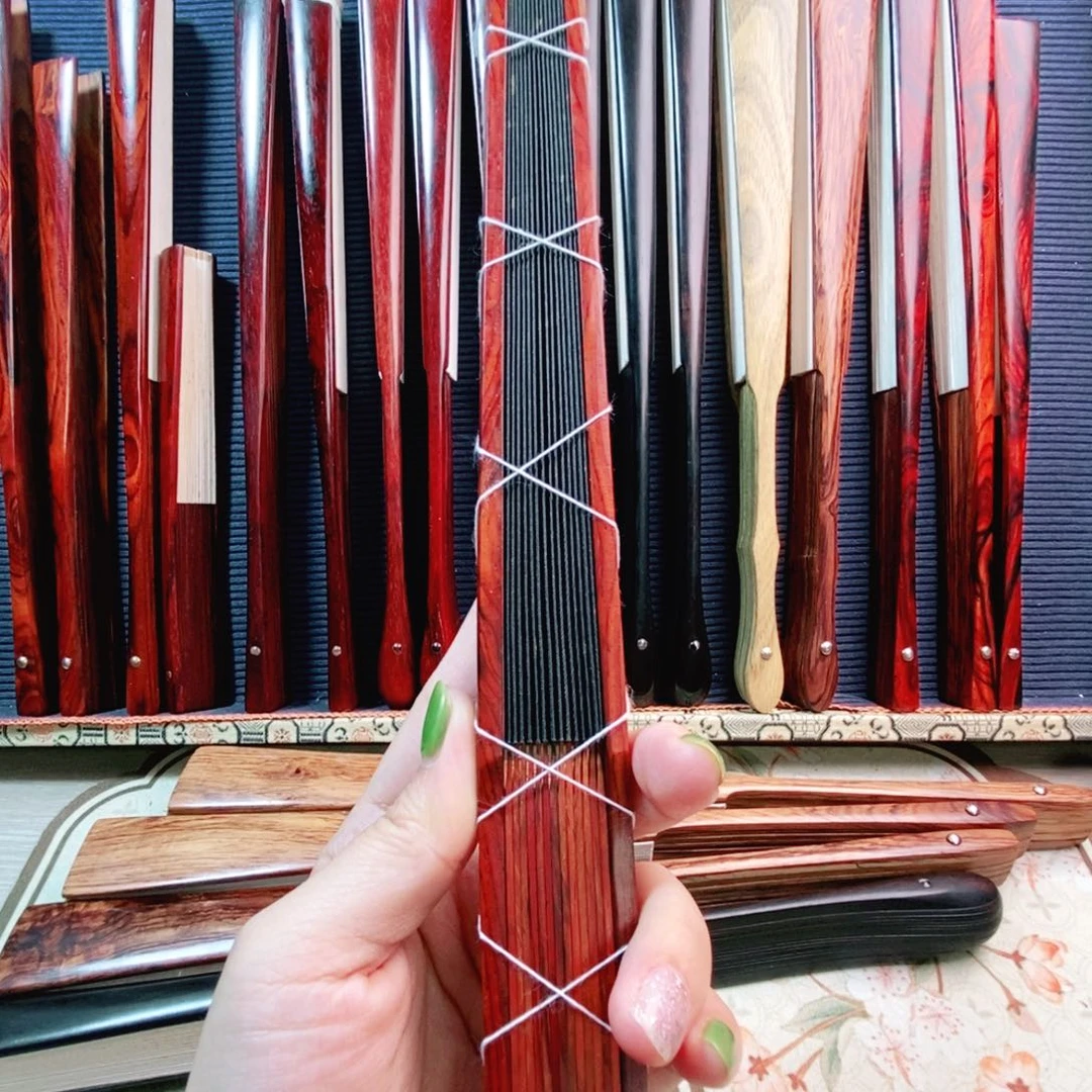 善***柱扇子10寸红酸枝扇面