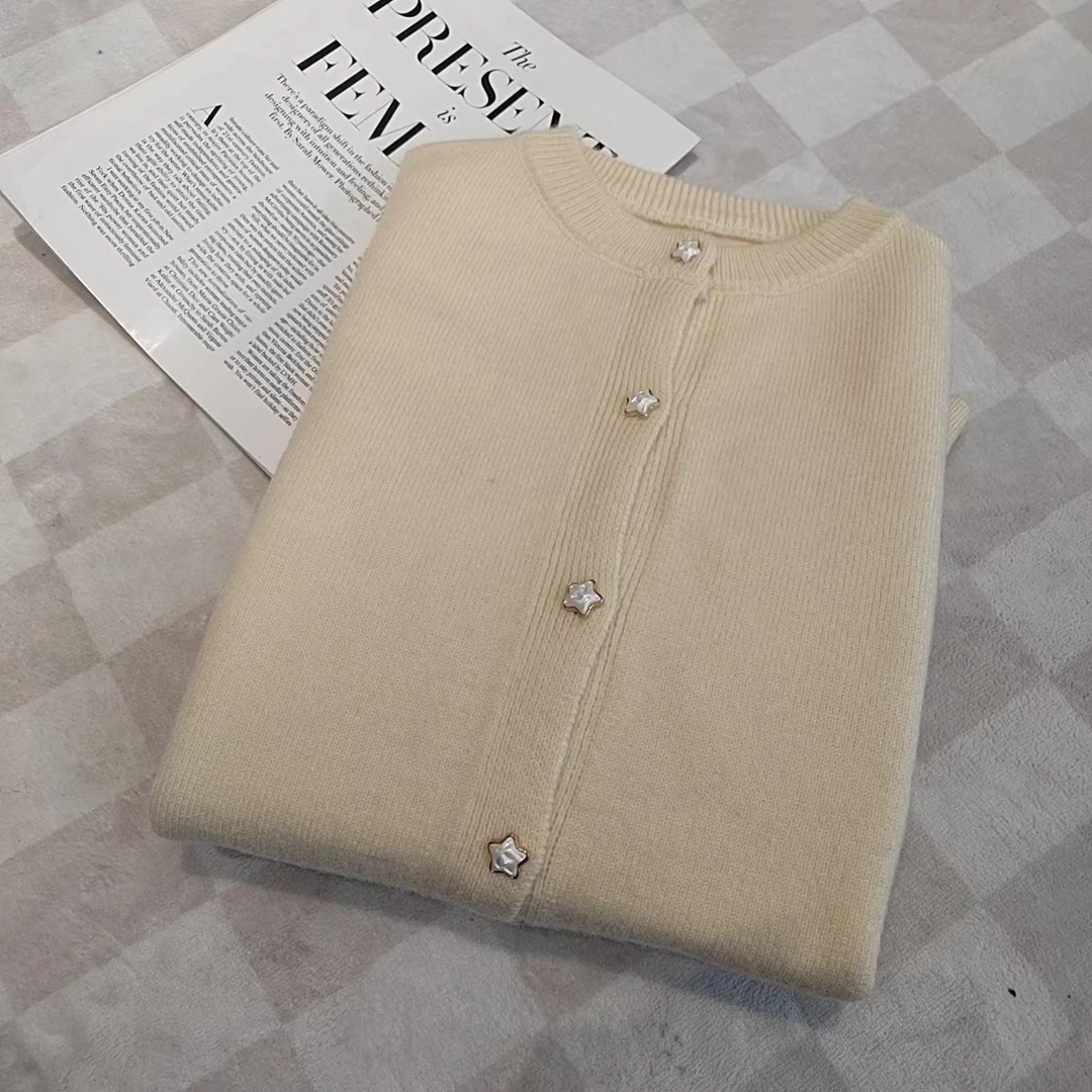 花花/3469-春季新款星星扣简约百搭毛衣针织开衫外套