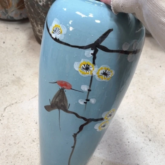 罐默认微瑕，有孔编号18-108