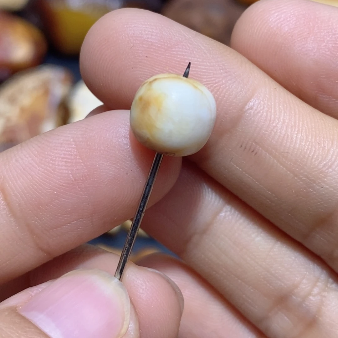 定制琥珀蜜蜡原石