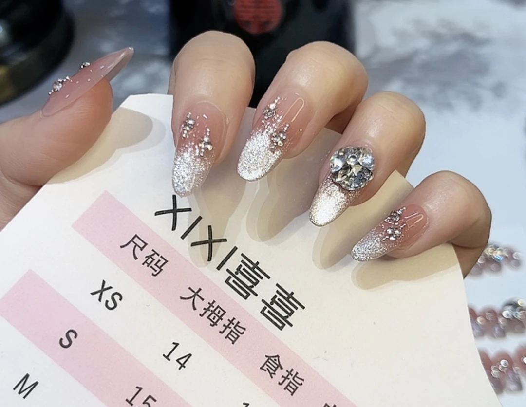 白色恋人华子切纯手工穿戴甲