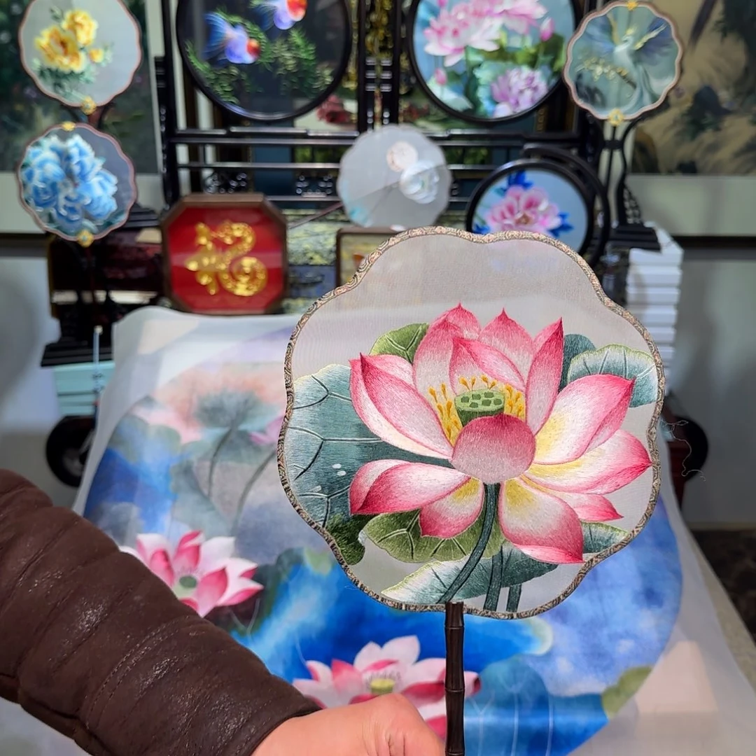 刺绣刺绣工艺精湛