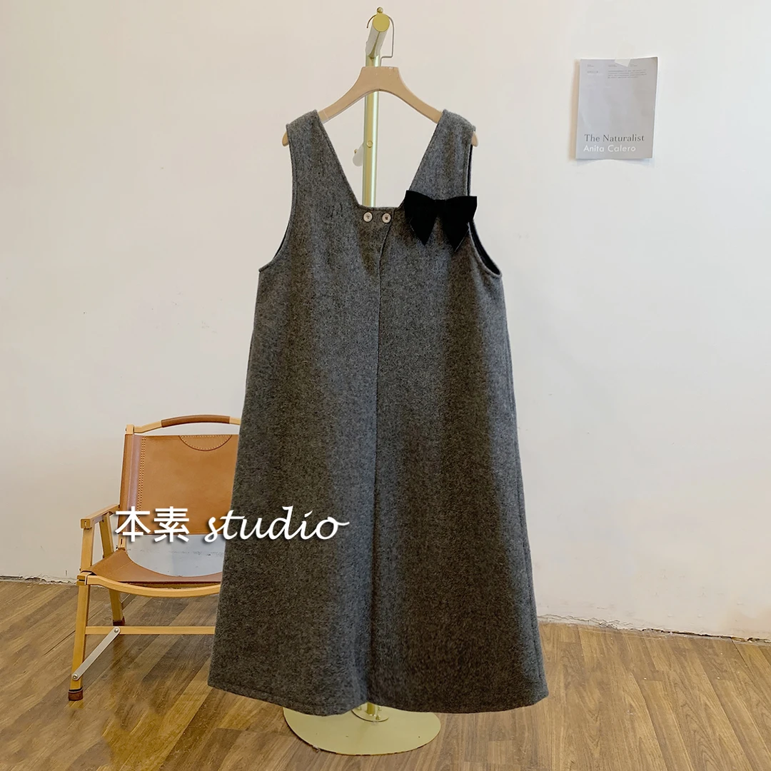 C3091两粒扣蝴蝶结方领毛呢背心裙