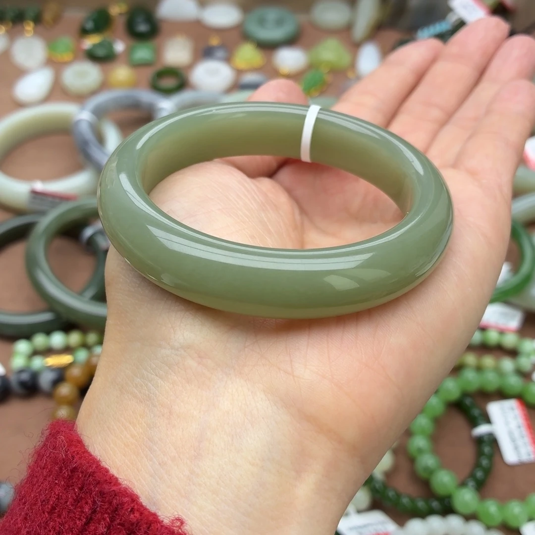 和田玉未镶嵌手镯卡54