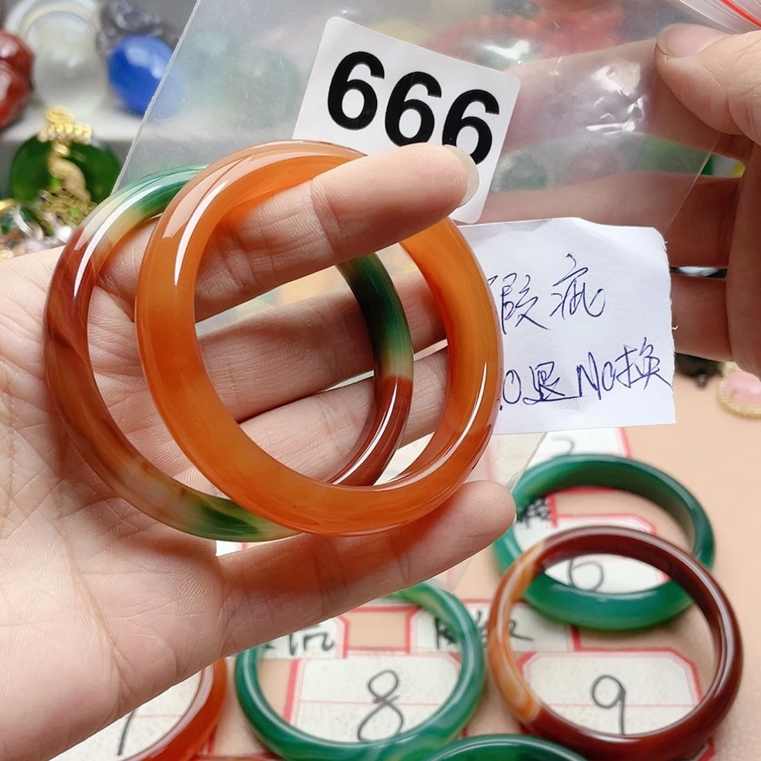 合金颈饰玛瑙/玉髓听**.