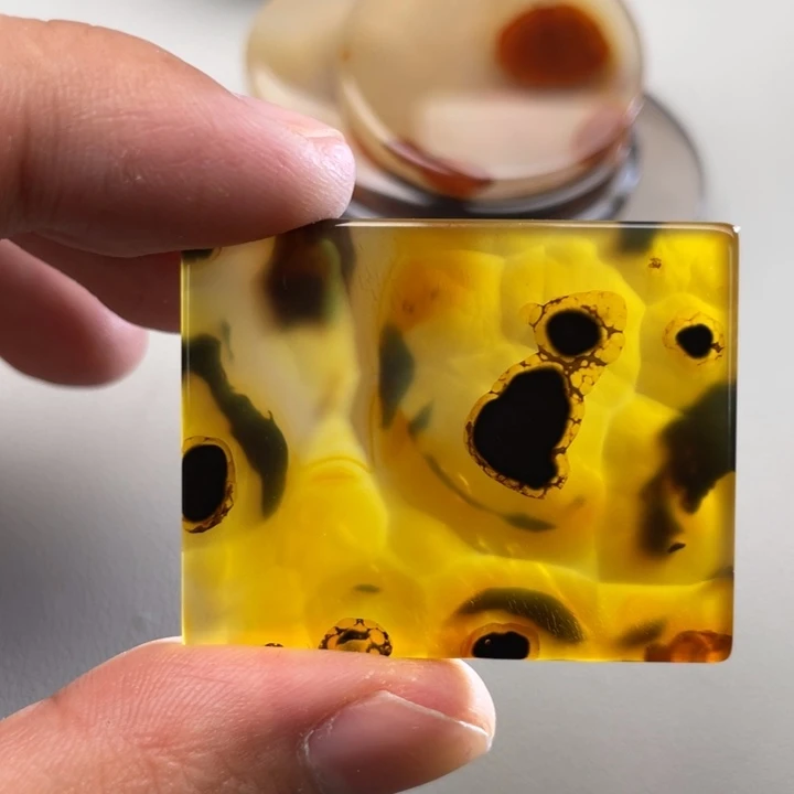 玛瑙/玉髓颈饰未镶嵌穿**空