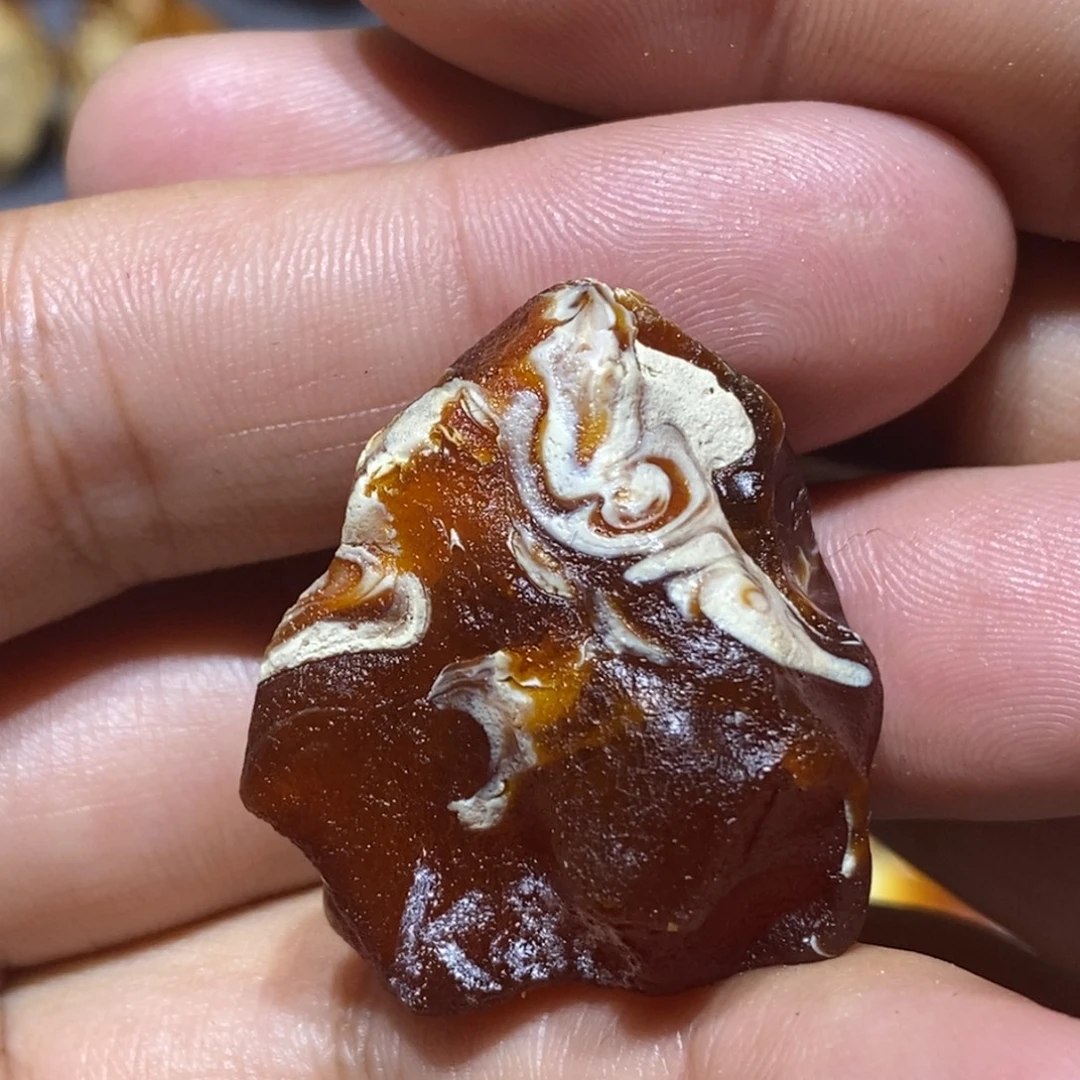 定制琥珀蜜蜡原石