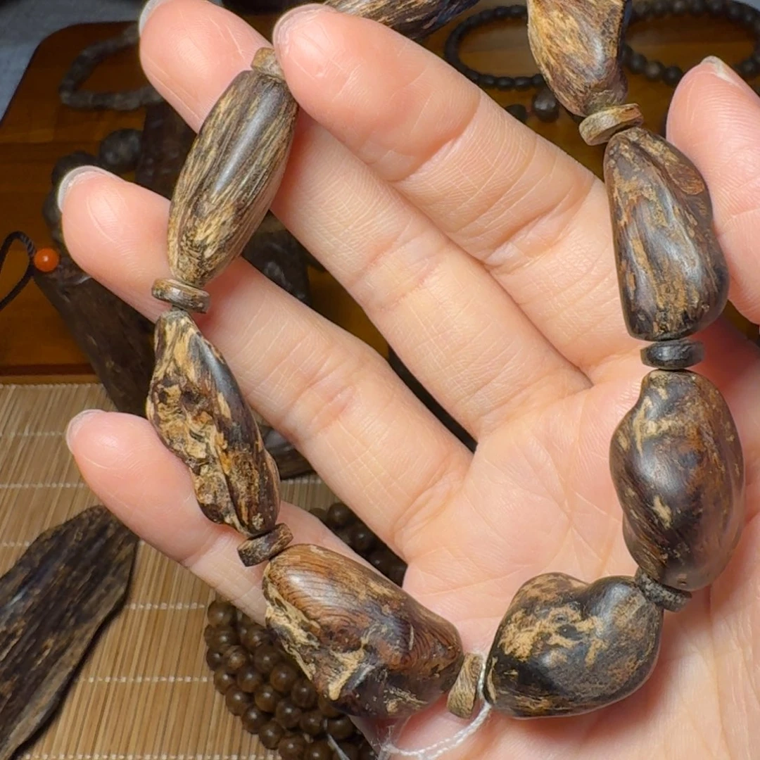 沉香木手串共**来芽庄18.1g