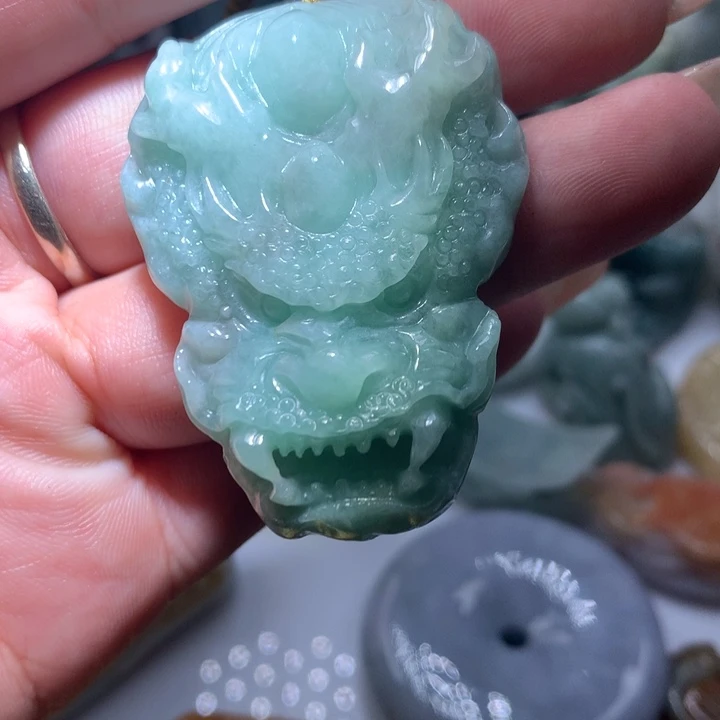翡翠未镶嵌颈饰保真天然A货翡翠
