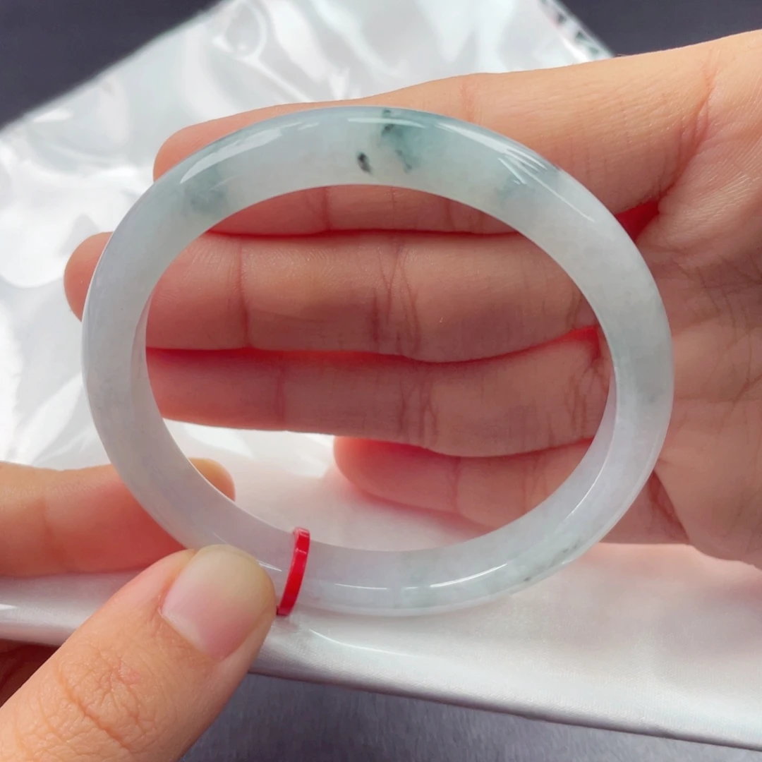 翡翠未镶嵌手镯55圈