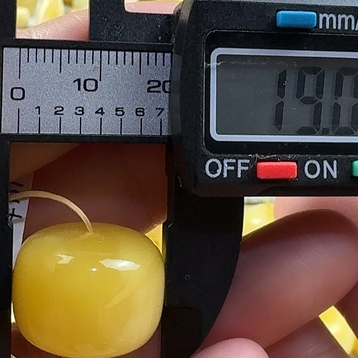 裸石琥珀未镶嵌13