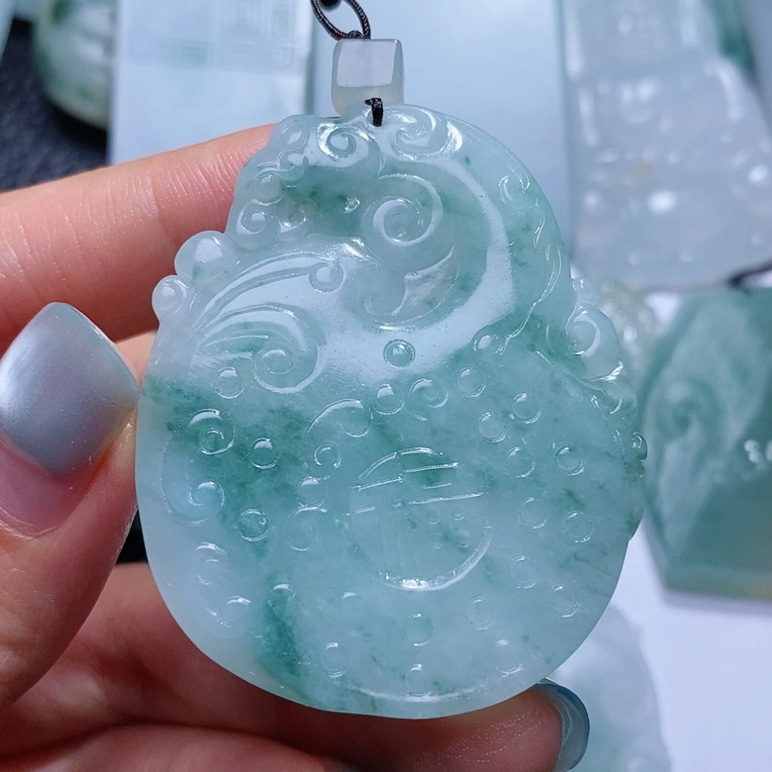 定制翡翠未镶嵌毛货付款后确认抛光