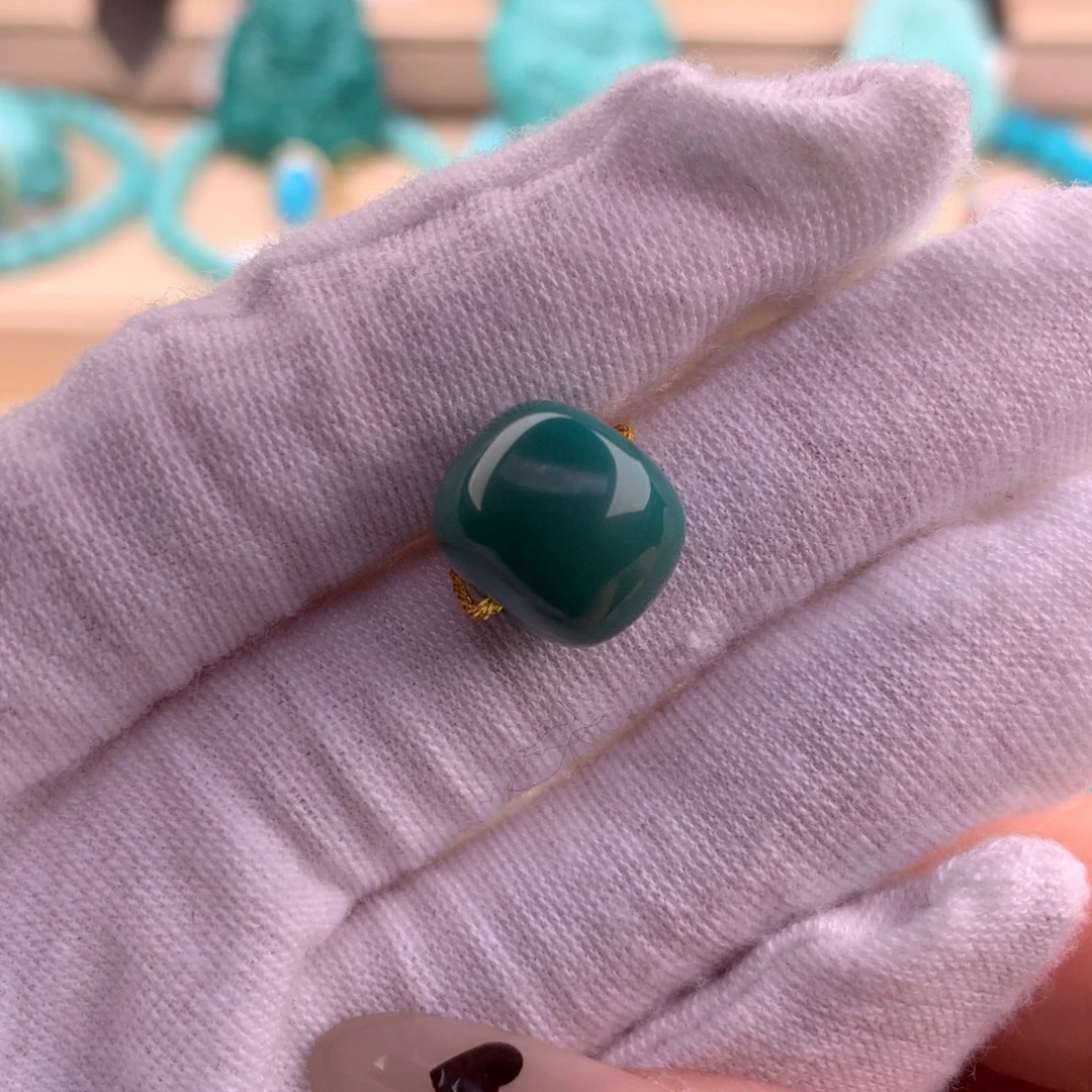 绿松石珠宝奇石未镶嵌12.6*10.6mm