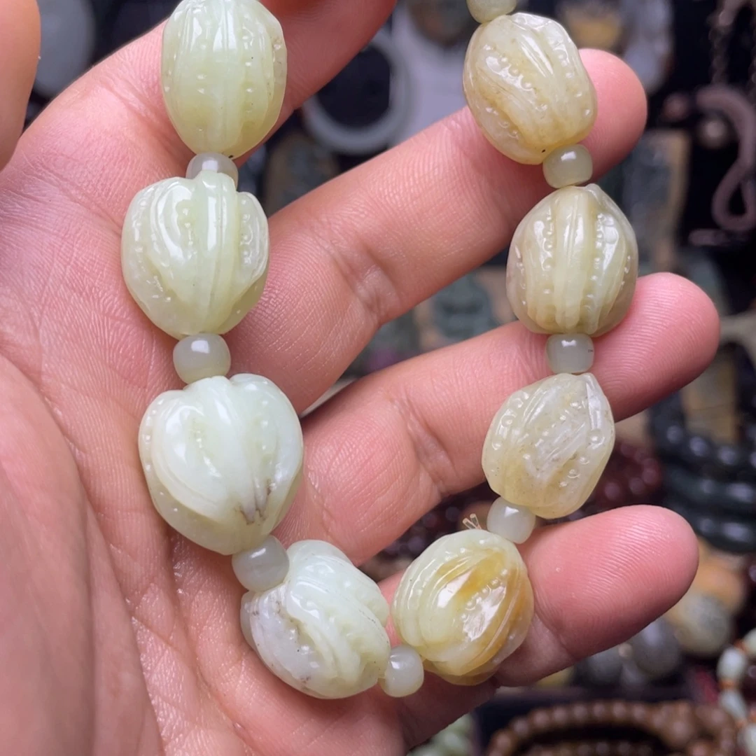 岫岩老玉（透闪石质玉）未镶嵌颈饰19×16