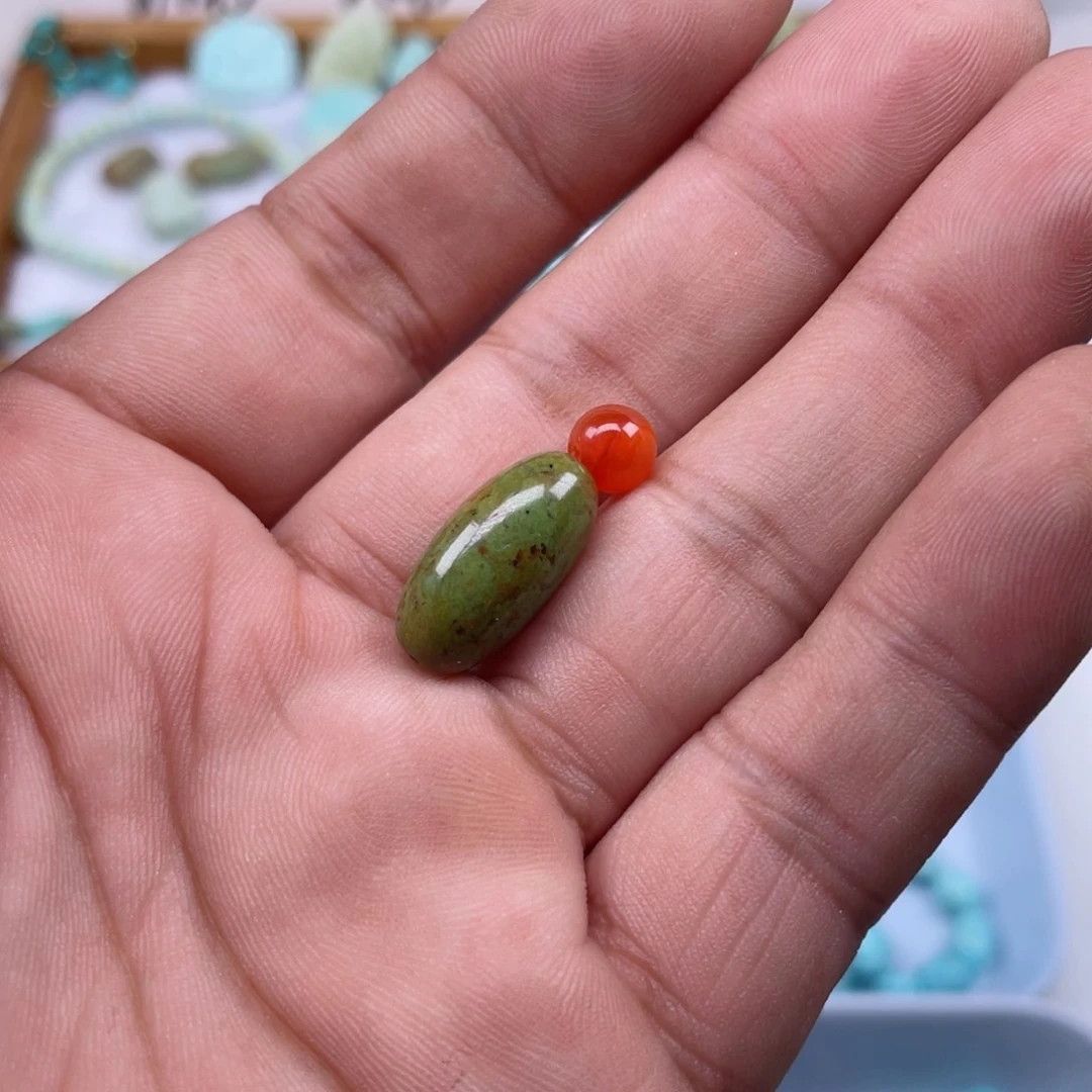 南红玛瑙未镶嵌颈饰217