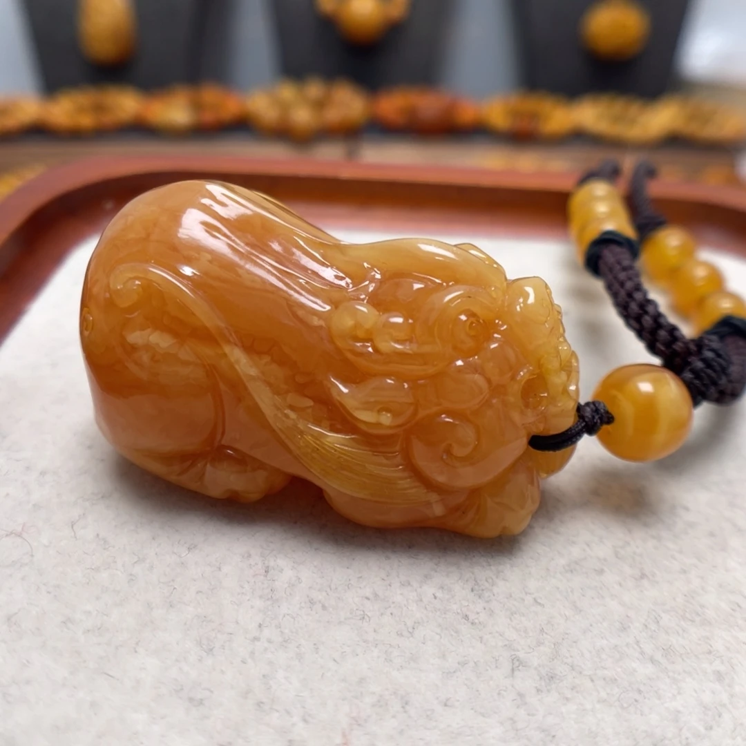 蜜蜡未镶嵌颈饰蜜蜡