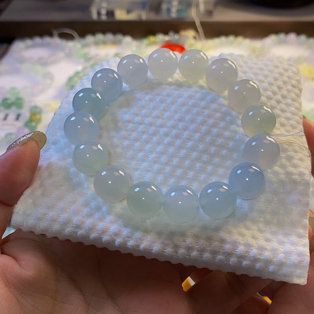 定制翡翠未镶嵌翡翠.