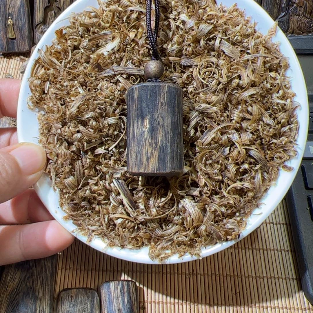 沉香沉香碎屑绿棋素牌7.8克
