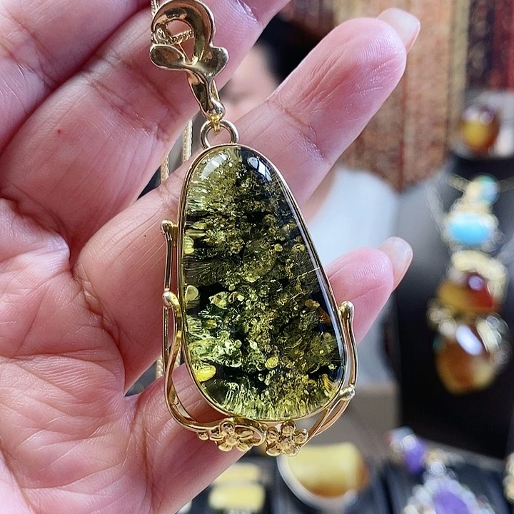 琥珀颈饰银S925镶嵌绿珀吊坠