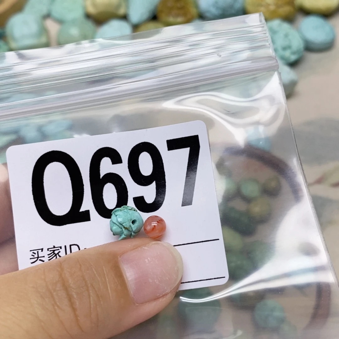南红玛瑙配饰未镶嵌豆**咪