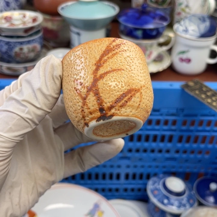 他家瓷器真美…开播的