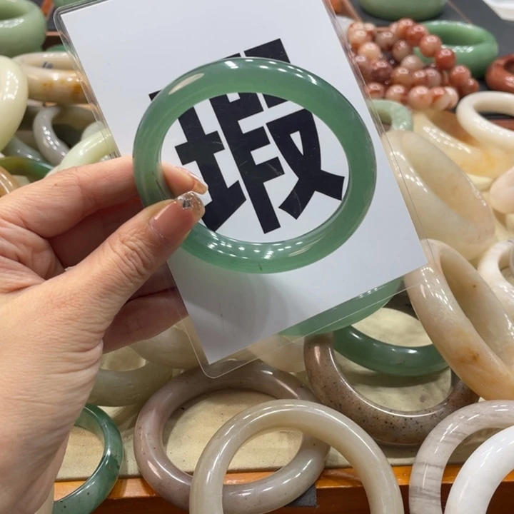 温***冬石英质玉未镶嵌珠宝奇石58.8