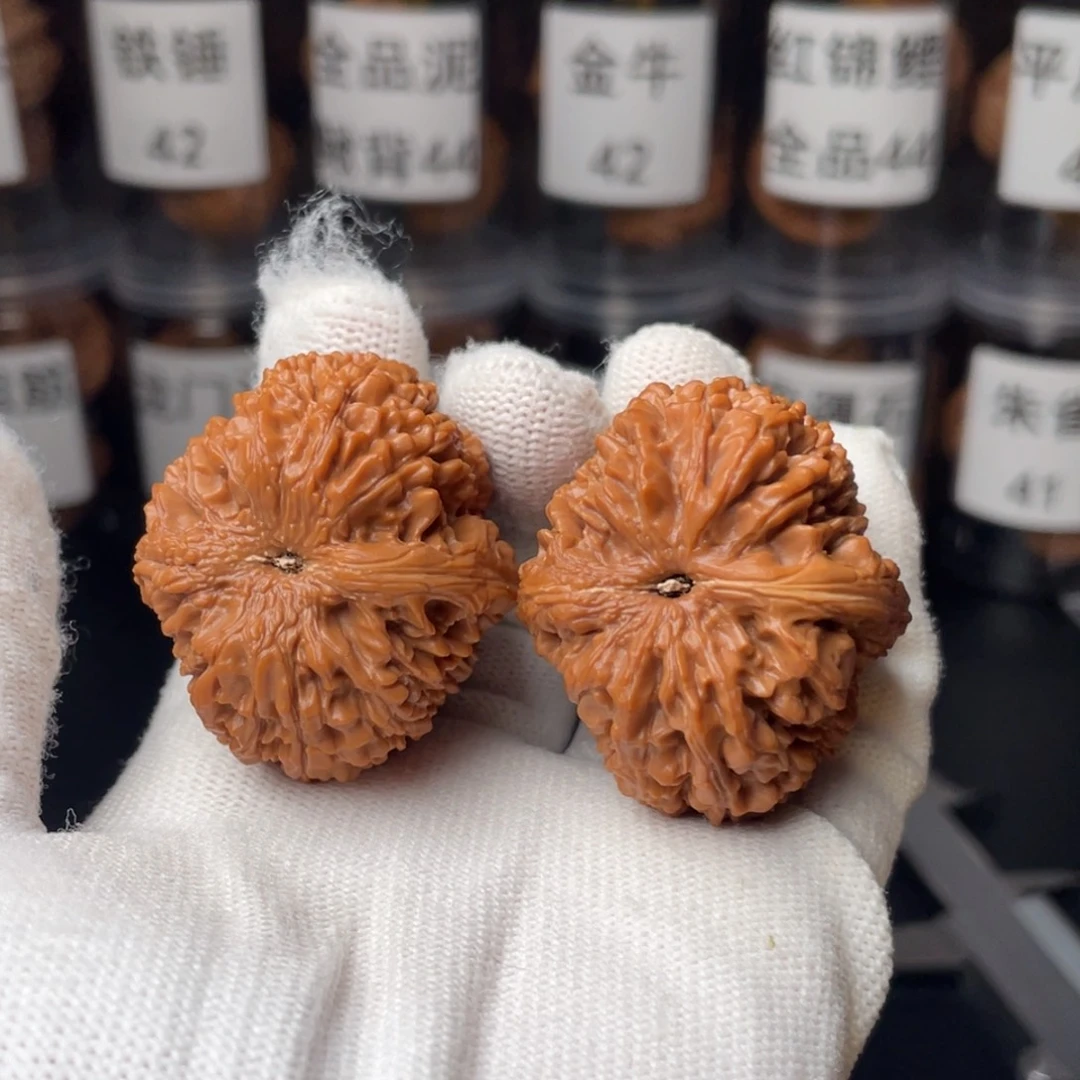 小***亮把件文玩核桃38蒜头