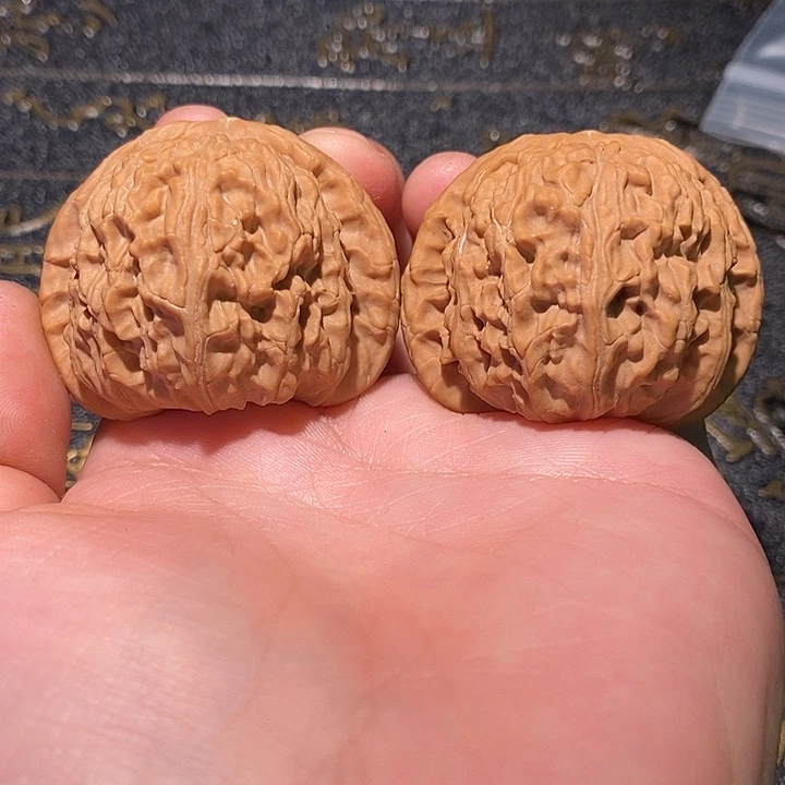 小***贵文玩核桃吊坠41 白狮子