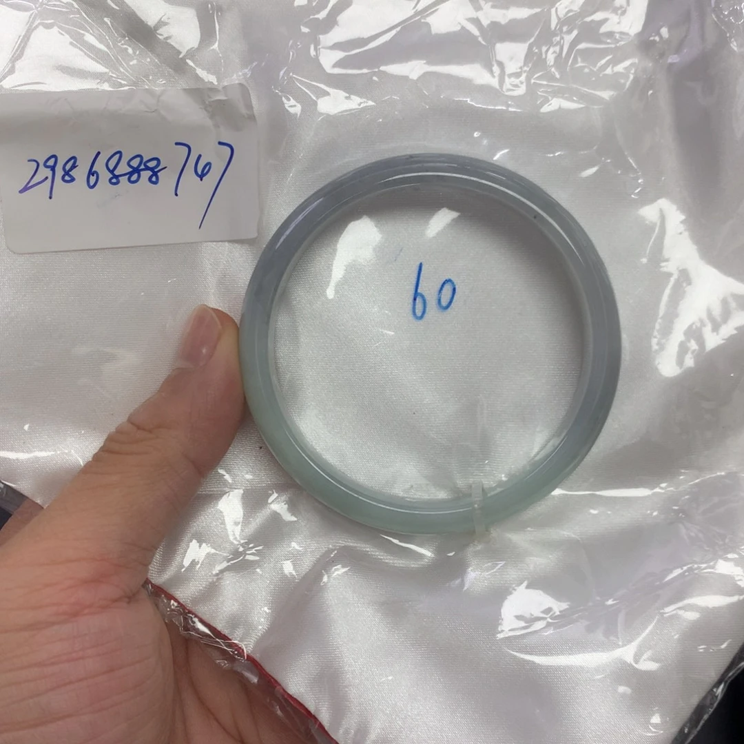 未镶嵌手镯翡翠天然缅甸翡翠手镯