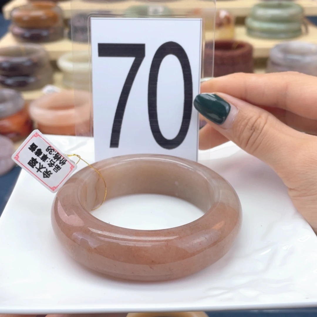 【闪购商品】石英质玉手镯未镶嵌