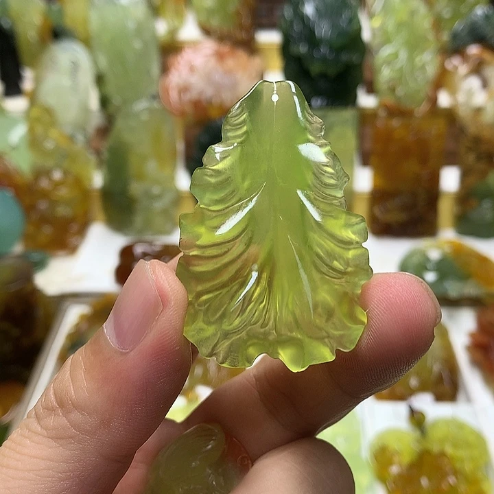 蛇纹石玉未镶嵌珠宝半成品
