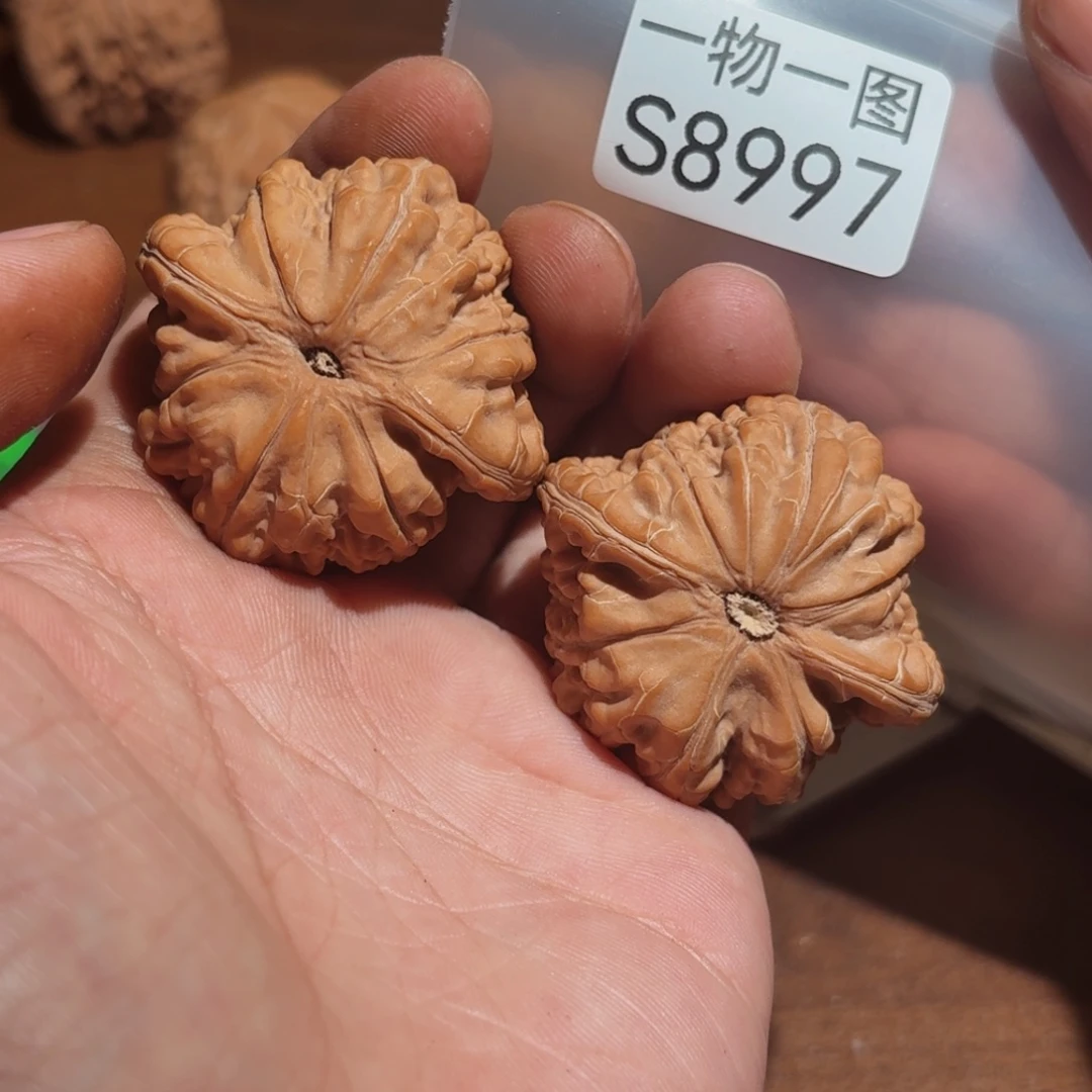 吊坠文玩核桃望月