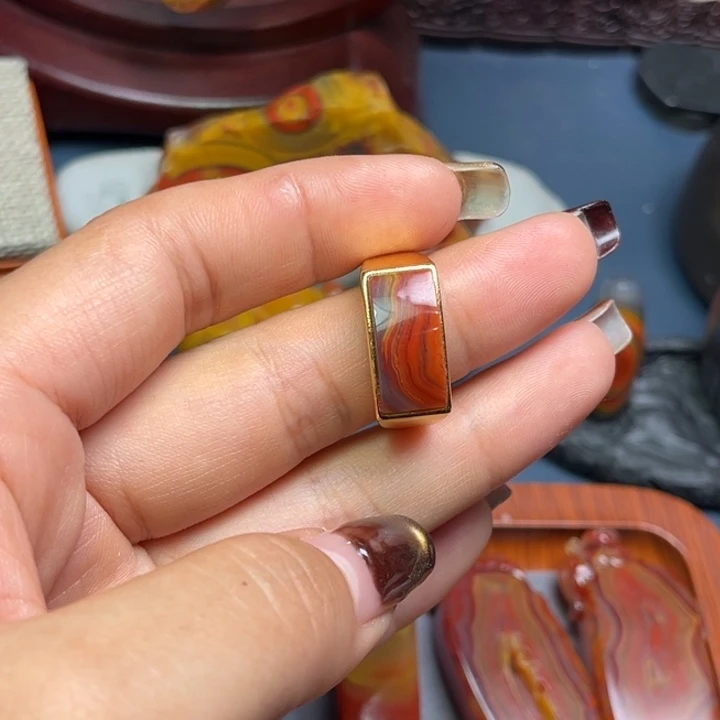 玛瑙/玉髓合金颈饰