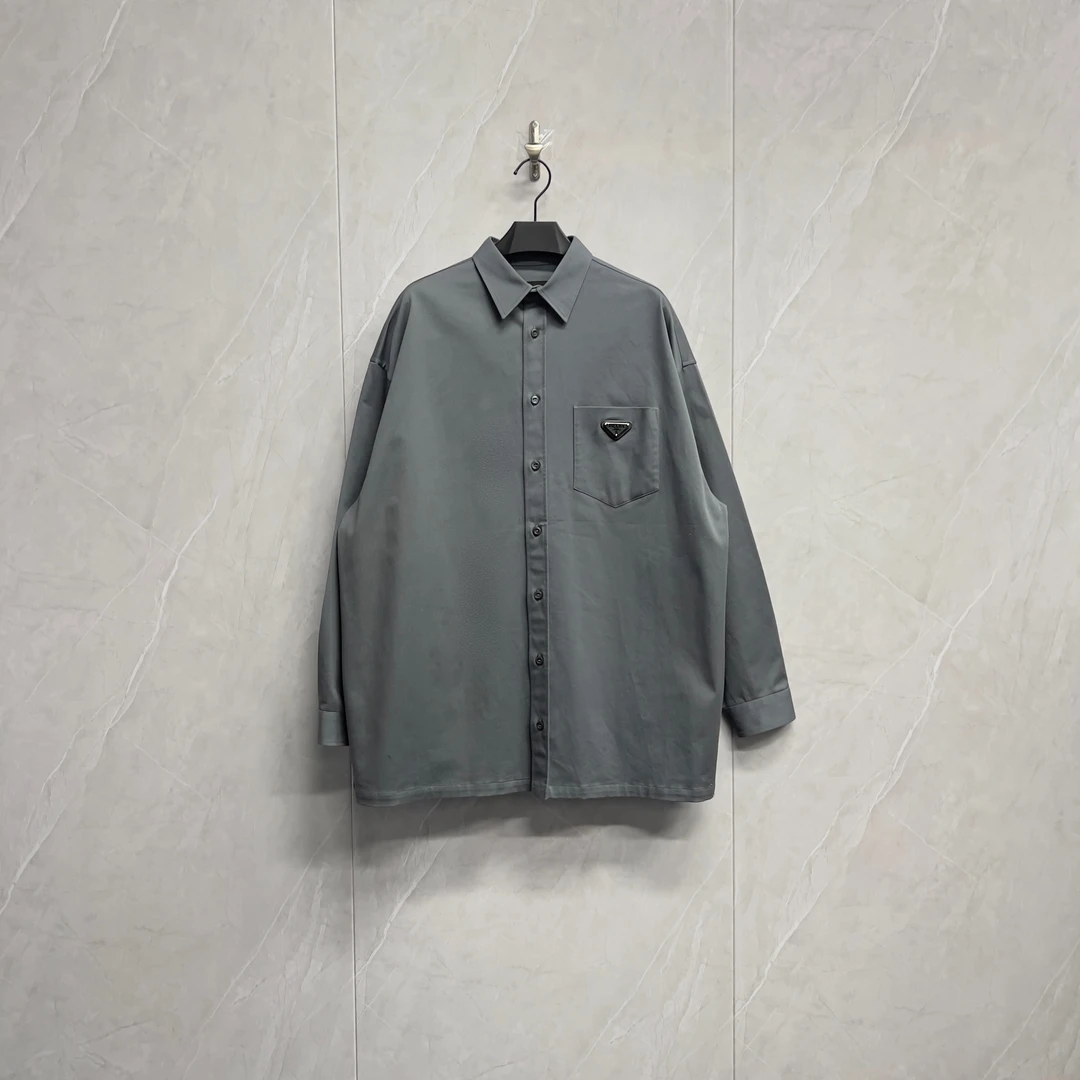 全新未使用 Prada/普拉达 新款三角标Logo衬衫式夹克/W0518/S偏大