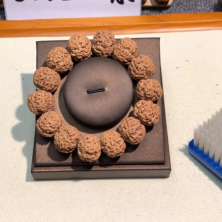 吊坠金刚菩提42号 19蜂王