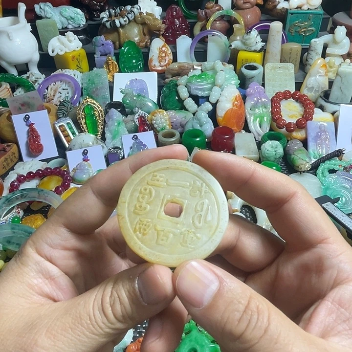 密胺瓷片实物如图