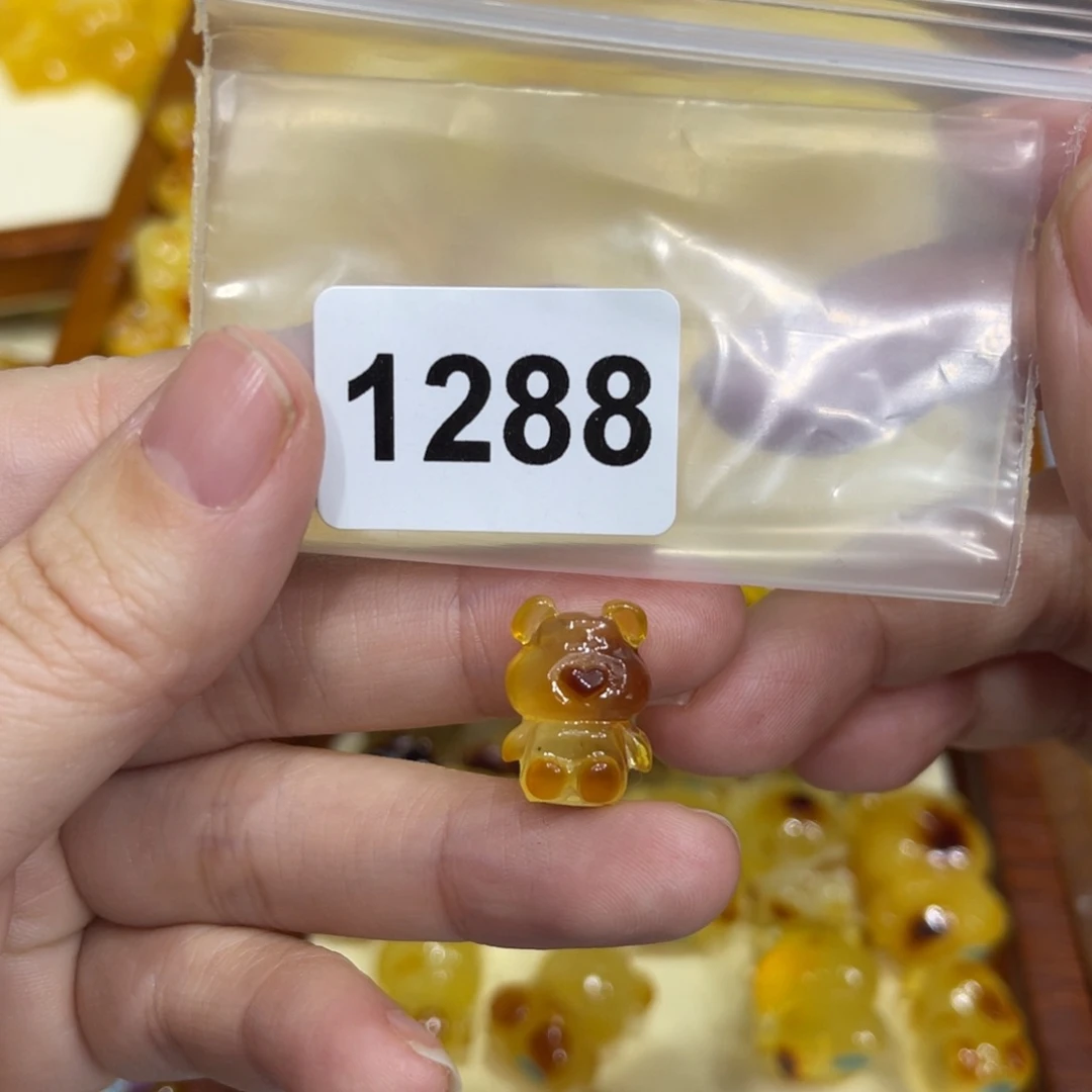 琥珀珠宝奇石未镶嵌