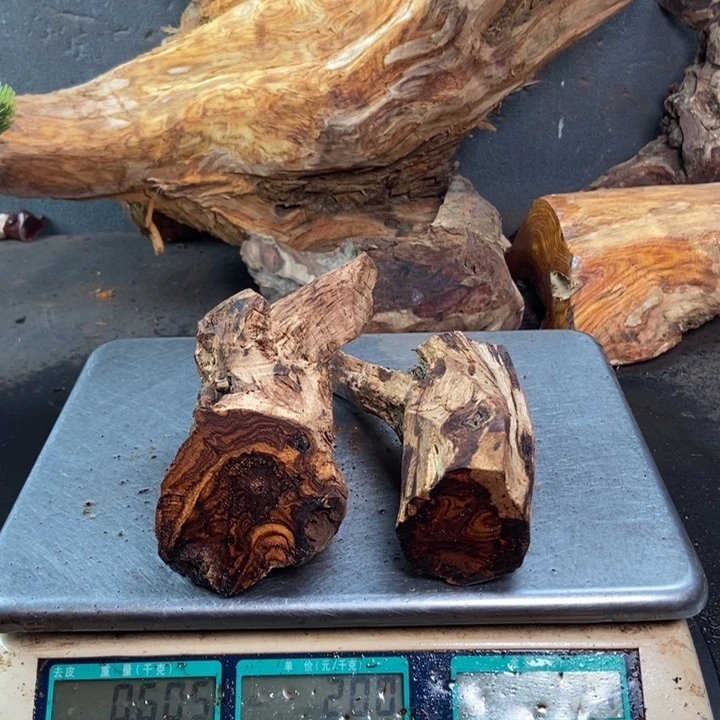 黄花梨/降香黄檀忘**殇