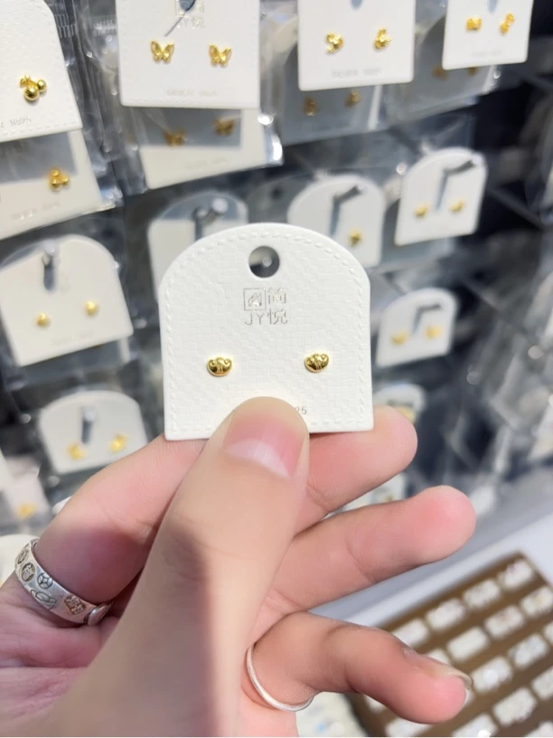 925银耳饰 财字如意耳钉女简约养耳洞耳饰轻奢高级感百搭款