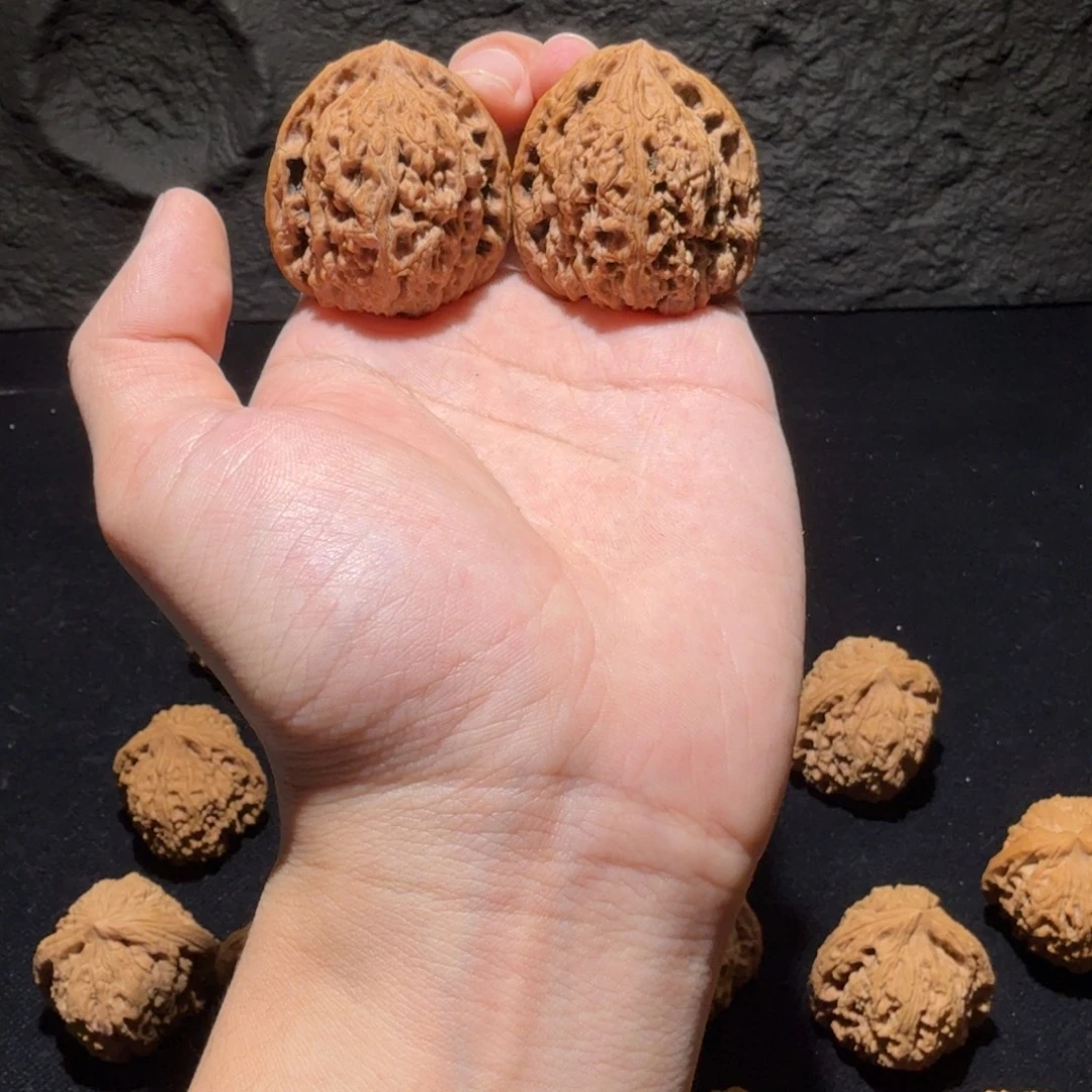 吊坠文玩核桃38红皮高炮