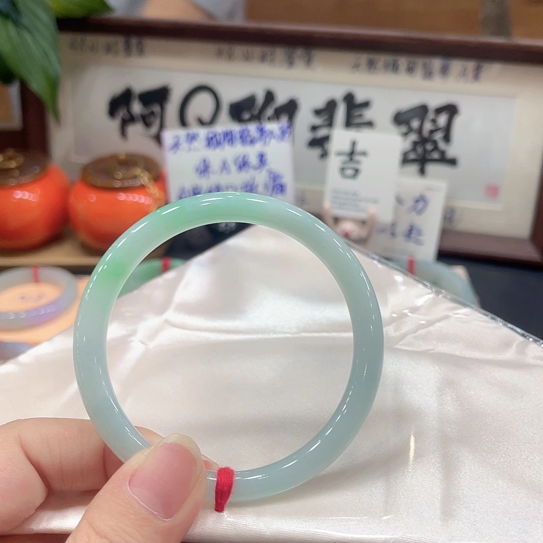 翡翠未镶嵌手镯天然缅甸A货翡翠手镯1