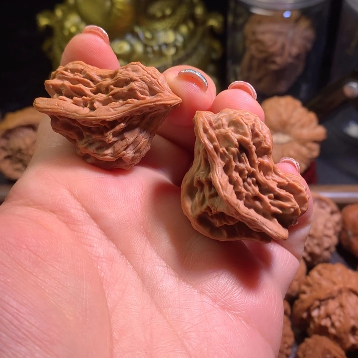 文玩核桃吊坠小鸟