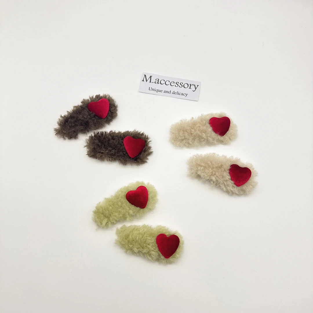 Mi33  爱心毛绒BB夹 Y38062K2-4