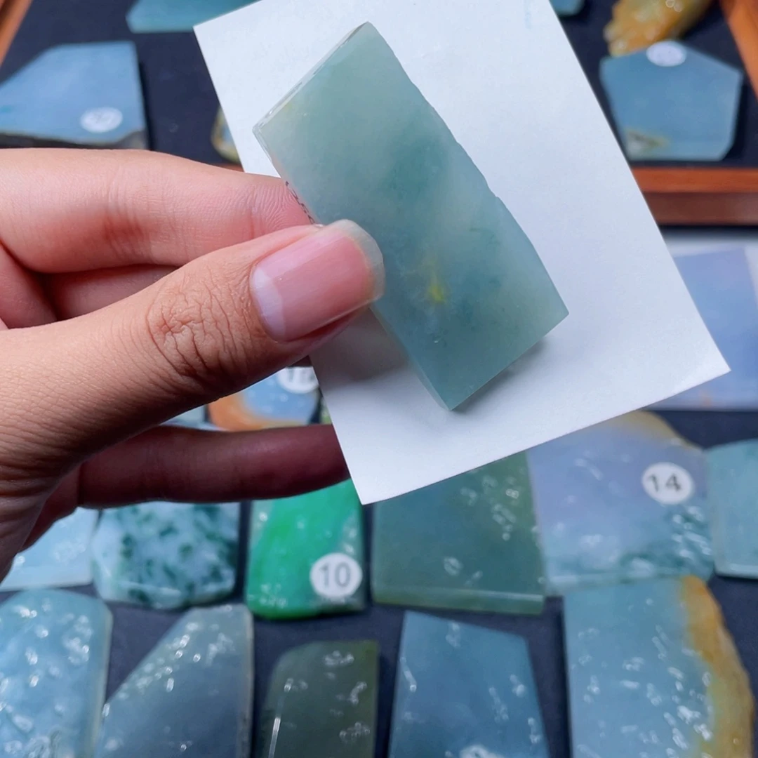 定制翡翠未镶嵌牌子料