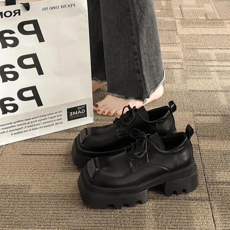 英伦风小皮鞋女2025春秋季新款百搭厚底增高黑色系带粗跟乐福单鞋
