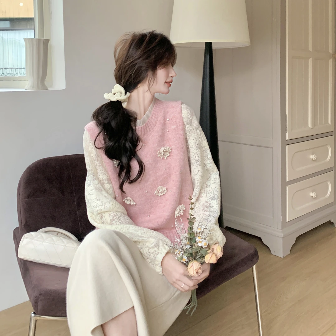 韩系甜美蕾丝上衣套装女2025早春新款针织马甲镂空打底衫两件套