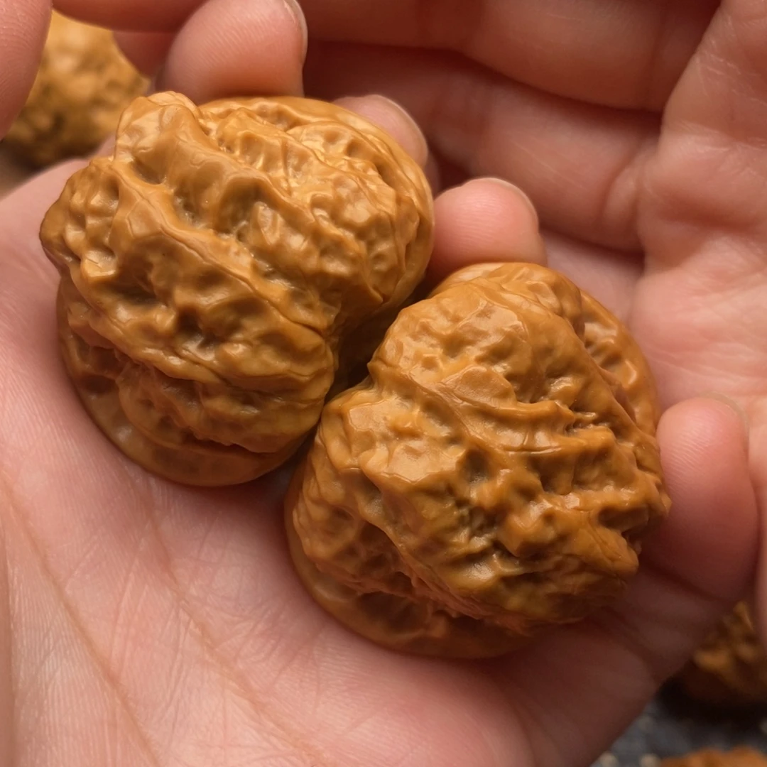 文玩核桃把件边38左右