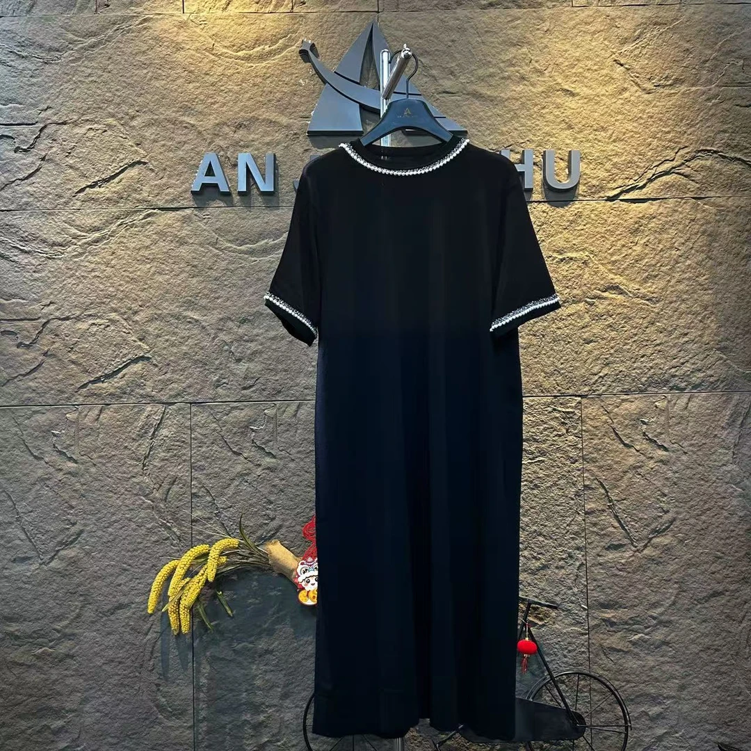 17  夏季必备时尚上档次洋气高档黑色中长款连衣裙